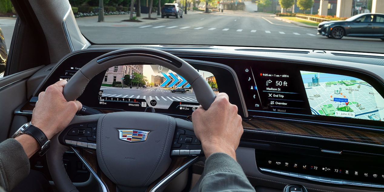 Navigation compatible avec la réalité augmentée du Cadillac Escalade 2024.