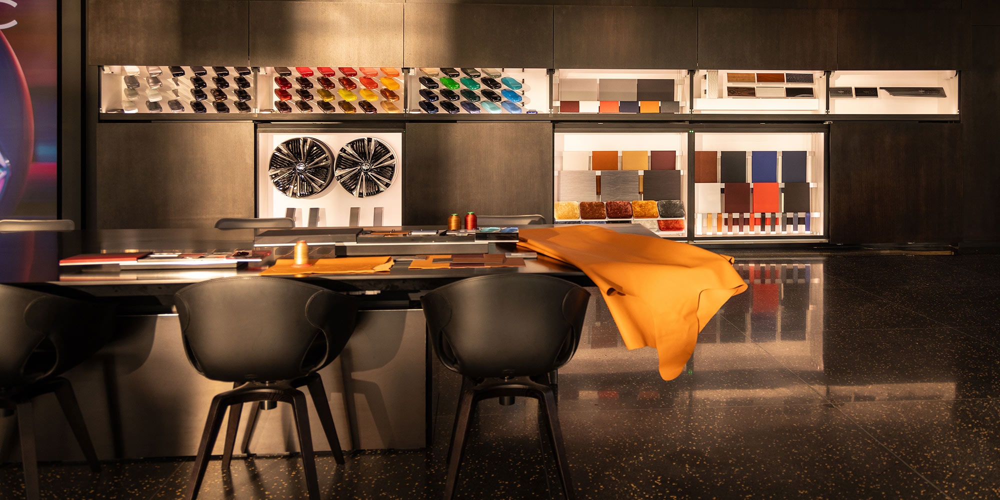 Collaborate, experiment and hone in on your vision for your Cadillac CELESTIQ inside the Cadillac House.