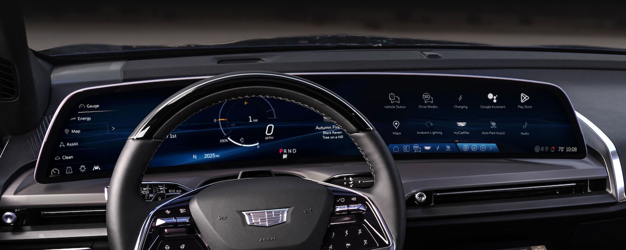 33-inch diagonal advanced LED display and steering wheel of the 2026 Cadillac VISTIQ.