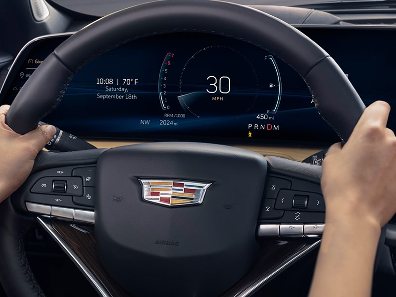 Alerte de détection des piétons à l’arrière du Cadillac XT4 2024.